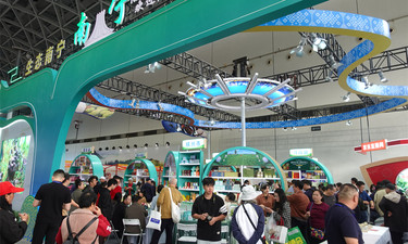 南宁特色农产品亮相2025年广西国际农业博览会