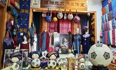 壮锦“踢”进世界杯！广西非遗闪耀国际舞台