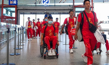 启程出发！中国残奥代表团今日分两批前往巴黎