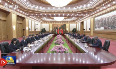 习近平会见肯尼亚总统鲁托