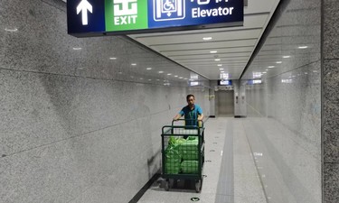 ​北京试点地铁非高峰时段“运快递”