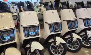 旧国标“电驴”即将停售，电动自行车购车嘉年华现场人气火爆