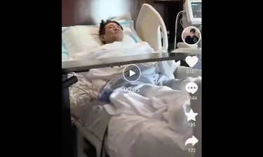 62岁李连杰公开病床照