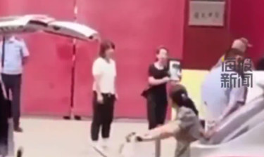 网传一学生因被罚站中暑去世，警方回应