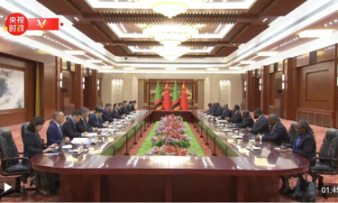 独家视频丨习近平会见赞比亚总统：坦赞铁路市场化激活合作文件签署意义重大