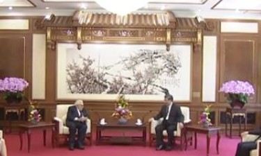 独家视频丨习近平会见基辛格：我们不忘老朋友