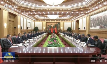 习近平会见孟加拉国总理塔里克