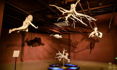 “墨熵：当AI遇见山水”展览在南宁开展，跨界对话激活千年文脉