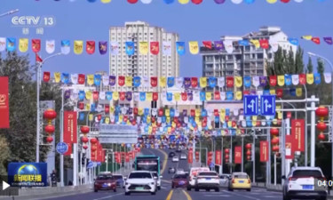 习近平总书记亲赴新疆温暖激励各族干部群众