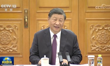 习近平同赞比亚总统会谈