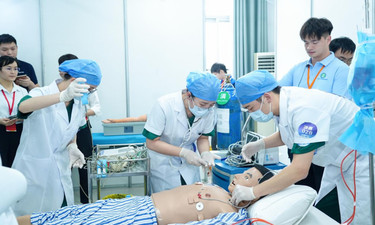 未来医生巅峰对决！广西医学生综合能力竞赛（临床医学专业赛道）成功举行