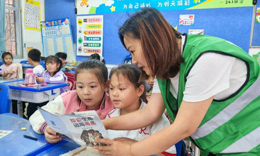 柳州市柳南区红阳社区：社校联动齐发力 无毒守护少年行