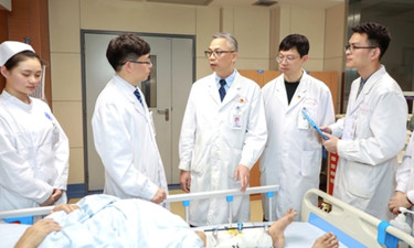 广西这支超显微外科团队 为绝境患者“接”回希望