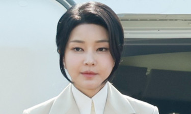 韩前第一夫人金建希，深夜被拘押！