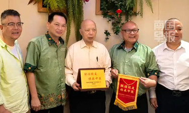 视频 | 师承国医大师！一手正骨绝技立足吉隆坡