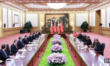 独家视频丨习近平会见汤加国王：坚定站在一起 赓续传统友谊 加强团结合作