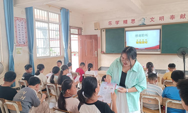 梧州市藤县司法局深耕法治副校长岗位，以法治力量涵养“桂乡新风”
