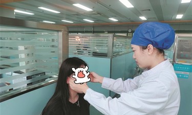 一觉醒来嘴巴张不开，是怎么回事？