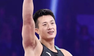 广西运动员曹利国勇夺摔跤项目男子古典式60公斤级冠军