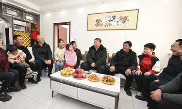 “始终把人民放在心上”——习近平总书记春节前夕赴辽宁看望慰问基层干部群众纪实