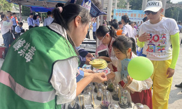 柳州市鱼峰区天山社区开展三月三民俗活动暨禁毒、反邪、反诈普法宣传活动