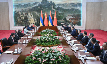 上合组织天津峰会丨习近平会见白俄罗斯总统卢卡申科