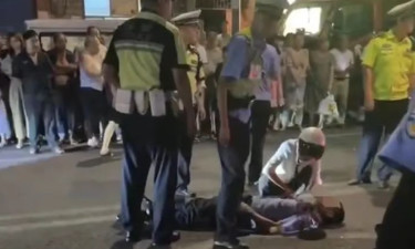 司机撞倒查酒驾交警并拖行，警方：肇事司机已自首