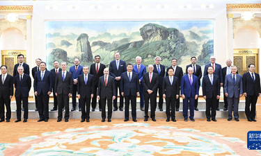 春暖花开之际，习近平再释让中美关系“稳下来、好起来”