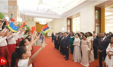 习近平和彭丽媛为出席中非合作论坛北京峰会的国际贵宾举行欢迎宴会