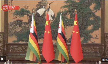 独家视频丨习近平同津巴布韦总统姆南加古瓦会谈