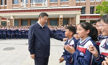 镜观·领航丨总书记同各族群众心连心