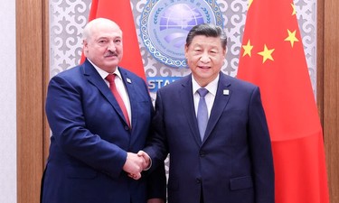 习近平会见白俄罗斯总统卢卡申科