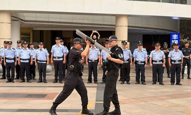 “警社企”联合筑防线，130余人围观与实战