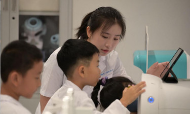 南宁华厦眼科医院开展基层筛查，打通眼健康服务的最后一公里