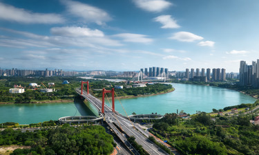 南宁这座滨江TOD城迎来了多个海外置业团