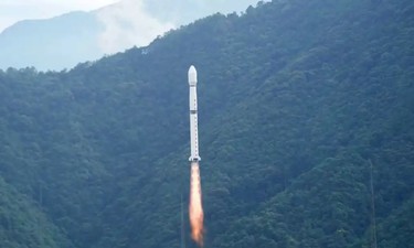 我国成功发射试验二十八号B星02星