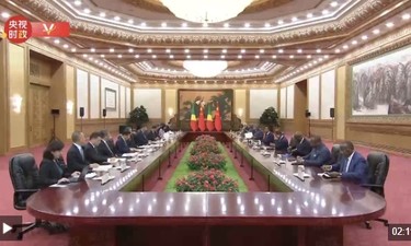 习近平同刚果（布）总统萨苏会谈
